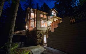 Lost Owl Lodge - Packwood, Washington