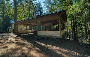 Lost Owl Lodge - Packwood, Washington