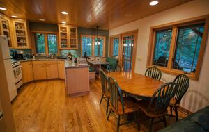 Lost Owl Lodge - Packwood, Washington