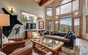 Luxury Breckenridge Mountain Retreat with Panoramic Views - Breckenridge, Colorado