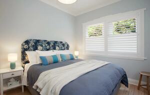 Barefoot at Bronte - Sydney, Australia