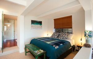 Barefoot at Bronte - Sydney, Australia