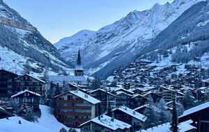 Matterhorn View Apartment - Zermatt, Switzerland