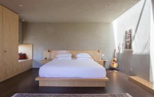 Architectural Oasis in Venice - Venice, California