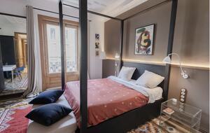 Luxury Apartment With Terrace - Barcelona, Spain