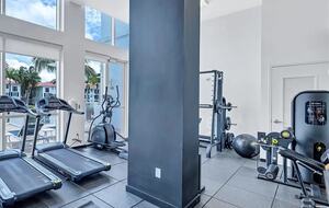 Modern Aventura Florida Apartment - Aventura, Florida