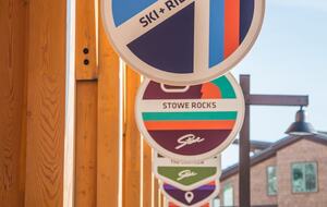 Stunning Stowe Studio | Top Floor Views, Ski In/Out - Stowe, Vermont