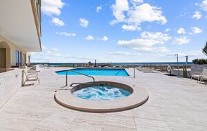 Hot tub and pool for guests