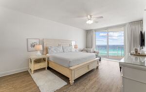 Master 1 bedroom with gulf view and on suite bathroom