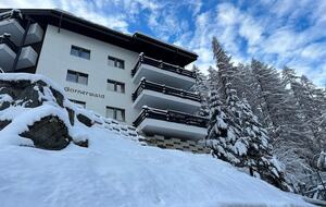 Matterhorn View Apartment - Zermatt, Switzerland