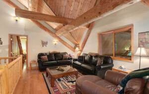 Lake Front Lodge on Lake Swift - Cougar, Washington