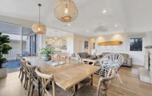 The CopaView Beach House - Copacabana, Australia