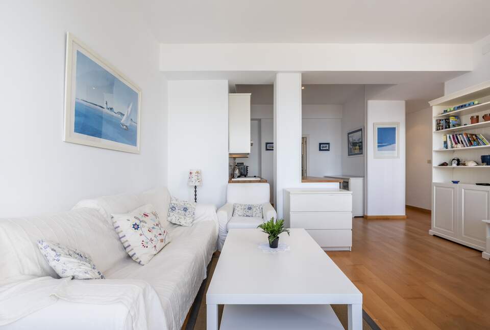 Waterfront Caion Apartment - A Laracha, Caion, Spain