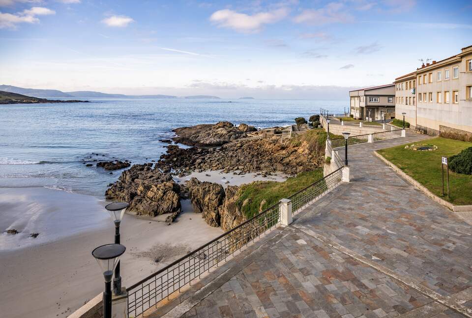 Waterfront Caion Apartment - A Laracha, Caion, Spain