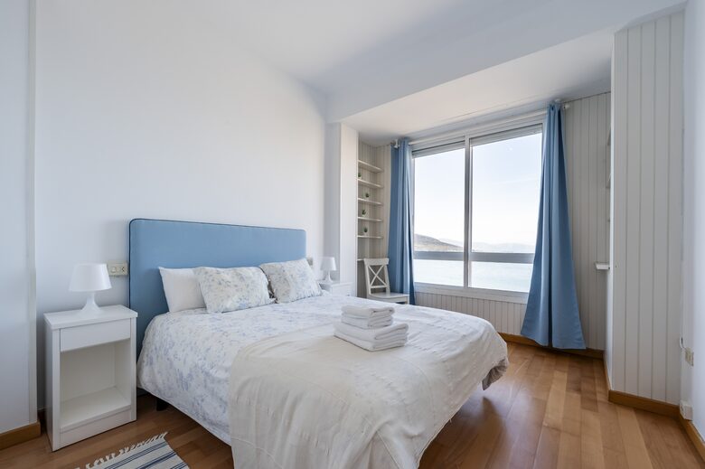 Waterfront Caion Apartment - A Laracha, Caion, Spain