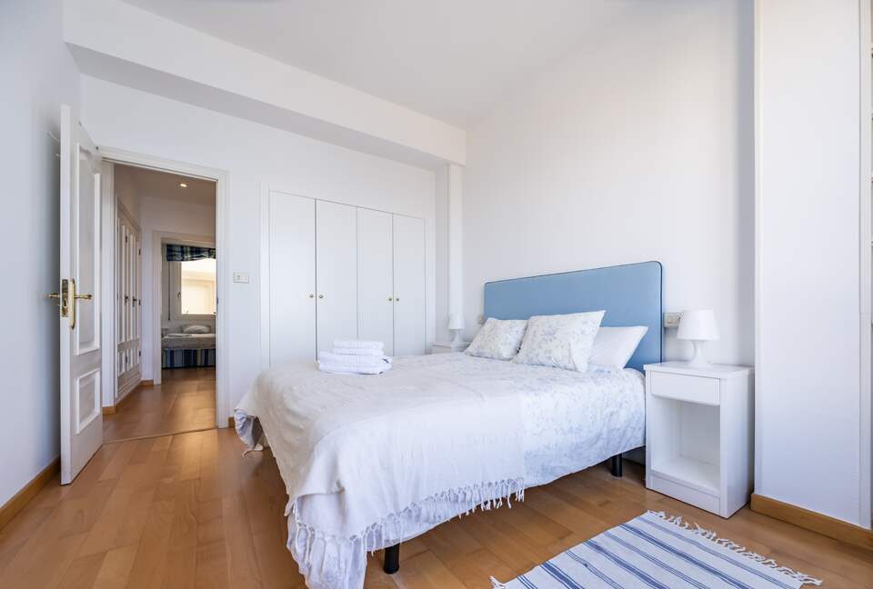 Waterfront Caion Apartment - A Laracha, Caion, Spain