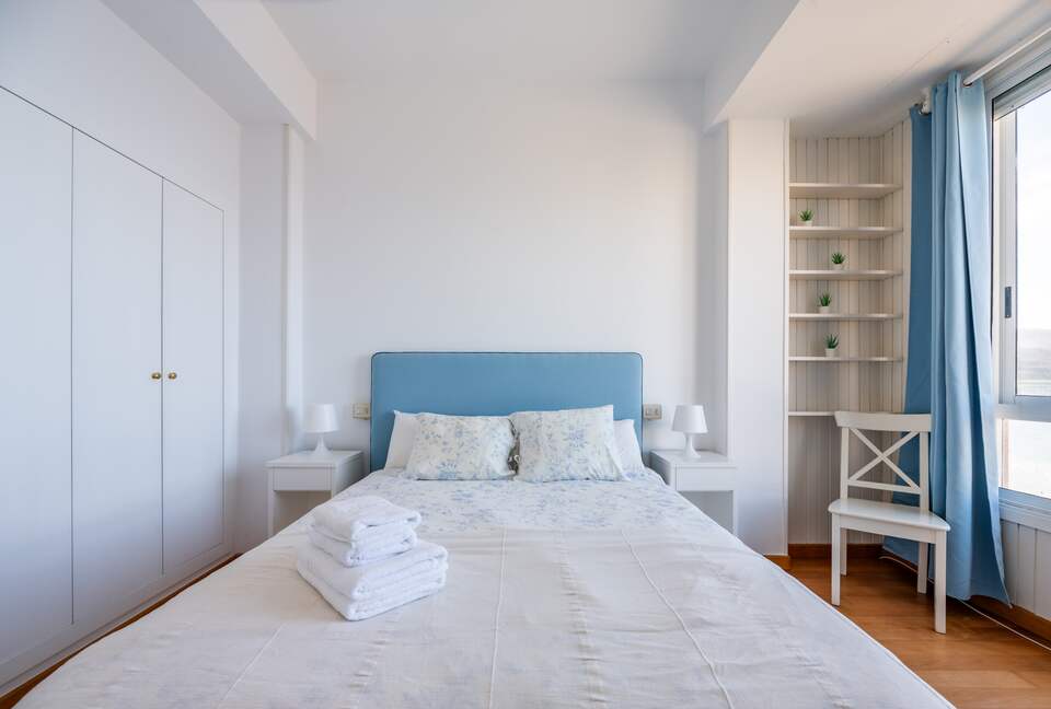 Waterfront Caion Apartment - A Laracha, Caion, Spain