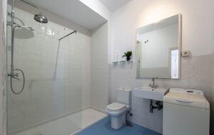 Waterfront Caion Apartment - A Laracha, Caion, Spain