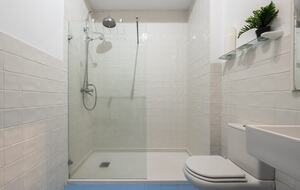 Waterfront Caion Apartment - A Laracha, Caion, Spain