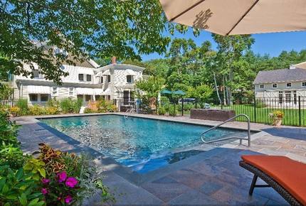 Westhampton 5 BR Estate