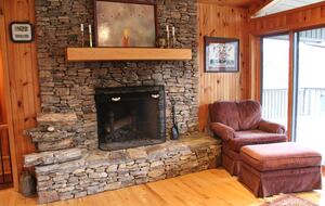 Lakefront Getaway on Fontana Lake Private with Dock Pontoon - Bryson City, North Carolina