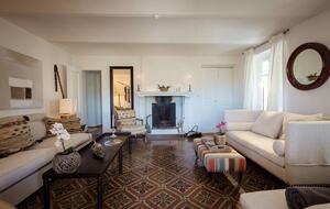 Bosco Bracco: Scenic Hilltop Vineyard Retreat in Asti - Canelli, Italy