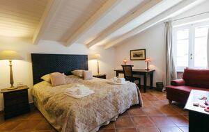 Bosco Bracco: Scenic Hilltop Vineyard Retreat in Asti - Canelli, Italy