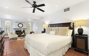 The Lucy House: Chic Palm Springs Retreat - Palm Springs, California