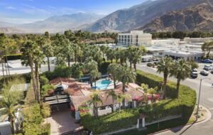 The Lucy House: Chic Palm Springs Retreat - Palm Springs, California