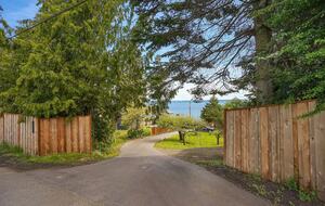 SaltWood | Zenith Waterfront Retreat - Kingston, Washington