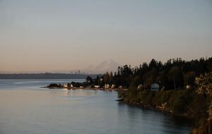 SaltWood | Zenith Waterfront Retreat - Kingston, Washington