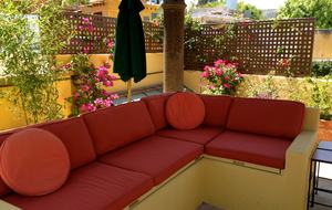 Tajado shaded sofa with views