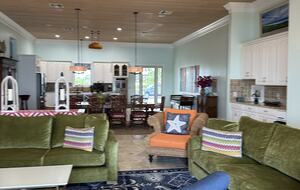 Spacious Waterfront Haven in Bahamas, Treasure Cay - Treasure cay, Bahamas