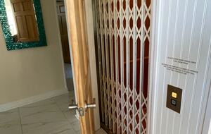 Tropical Beach House | Private & Luxurious with Beach View, Pool, Spa, and Steps to Sand! - Bradenton Beach, Florida