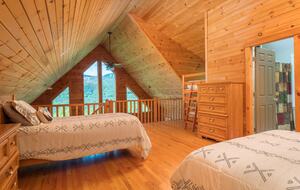 Sunday River Getaway | Minutes from the Mountain! - Newry, Maine