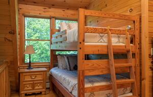 Sunday River Getaway | Minutes from the Mountain! - Newry, Maine