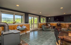 Sunday River Getaway | Minutes from the Mountain! - Newry, Maine