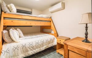 Sunday River Getaway | Minutes from the Mountain! - Newry, Maine