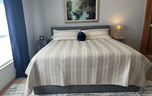 King size master bedroom