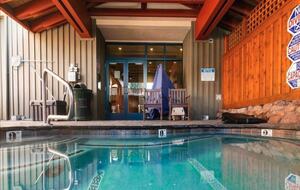 Luxury Alpine Retreat w Stunning Views & Summer/Fall Adventures at Palisades Tahoe - Olympic Valley, California