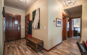 Luxury Alpine Retreat w Stunning Views & Summer/Fall Adventures at Palisades Tahoe - Olympic Valley, California