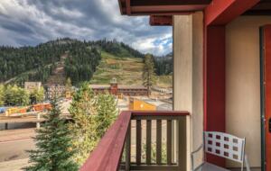 Luxury Alpine Retreat w Stunning Views & Summer/Fall Adventures at Palisades Tahoe - Olympic Valley, California
