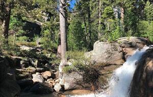 Luxury Alpine Retreat w Stunning Views & Summer/Fall Adventures at Palisades Tahoe - Olympic Valley, California