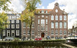 Stunning Canal House on a Quiet Canal in the Center of Town - Amsterdam, Netherlands