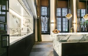 Stunning Canal House on a Quiet Canal in the Center of Town - Amsterdam, Netherlands