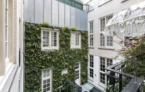 Stunning Canal House on a Quiet Canal in the Center of Town - Amsterdam, Netherlands