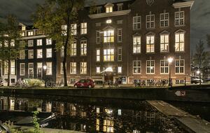 Stunning Canal House on a Quiet Canal in the Center of Town - Amsterdam, Netherlands