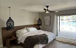 Stunning Waterfront Cape Coral House - Cape Coral, Florida