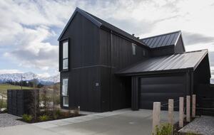 Golfers and Skiers retreat - Queenstown, New Zealand