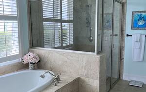 Spacious Waterfront Haven in Bahamas, Treasure Cay - Treasure cay, Bahamas